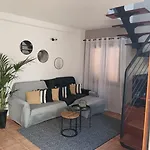 Bonita En Con Piscina Y Wifi Nyaraló
