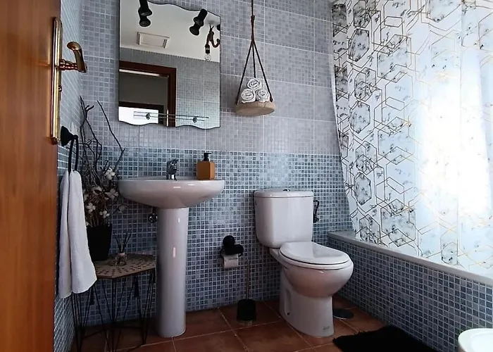 Bonita En Con Piscina Y Wifi 펜션